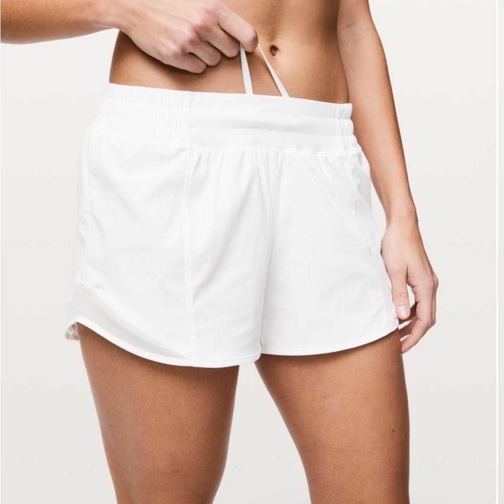 Lululemon White Hotty Hot Short II *Long 4"